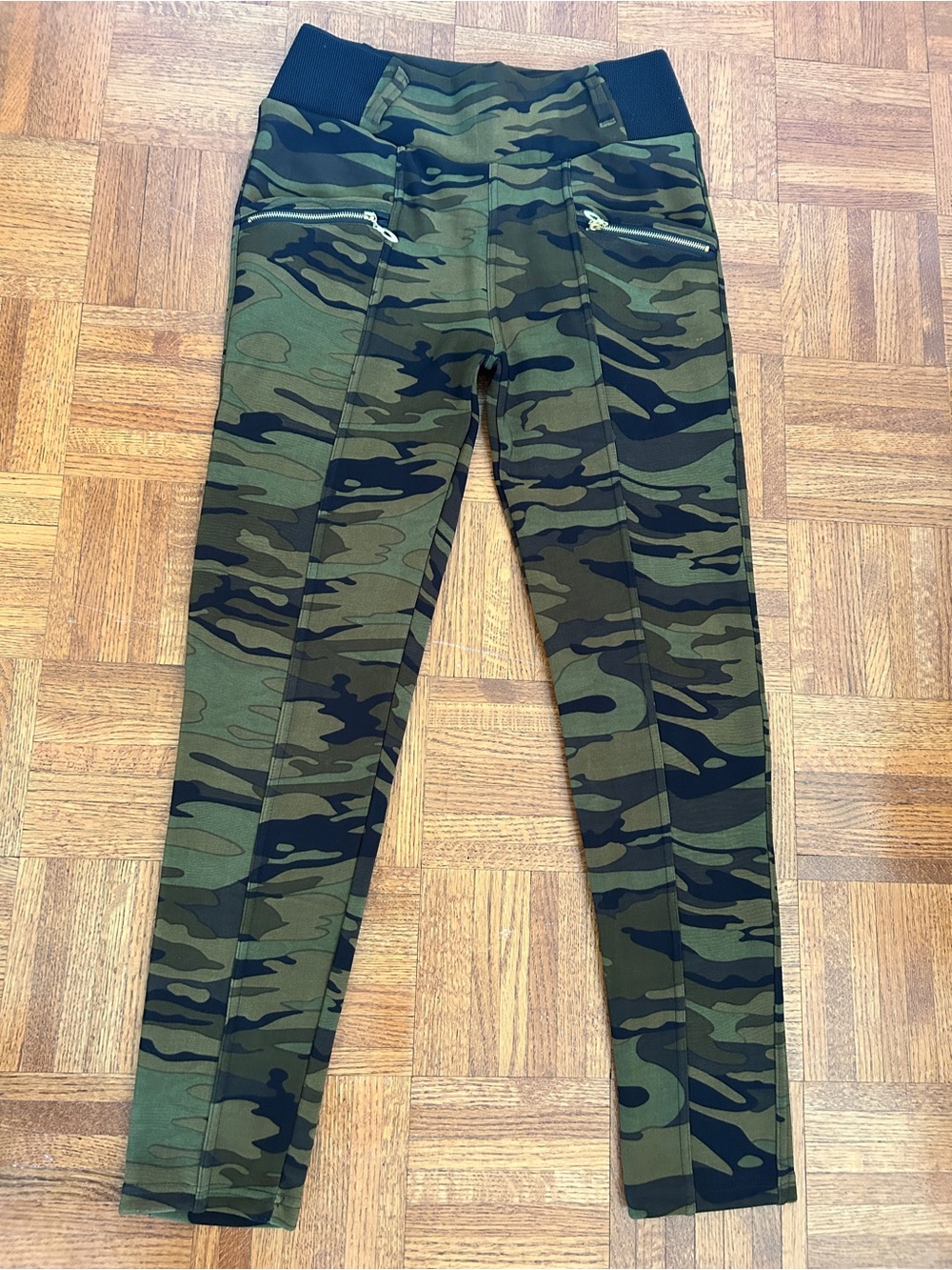 Camo Print Leggings with Rib Waistband